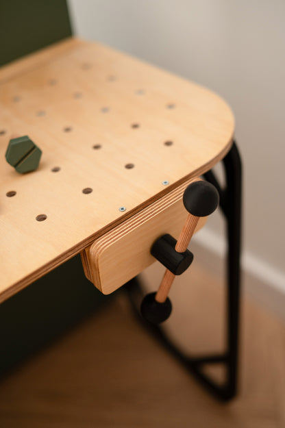 Drewniana kuchnia & warsztat 3w1